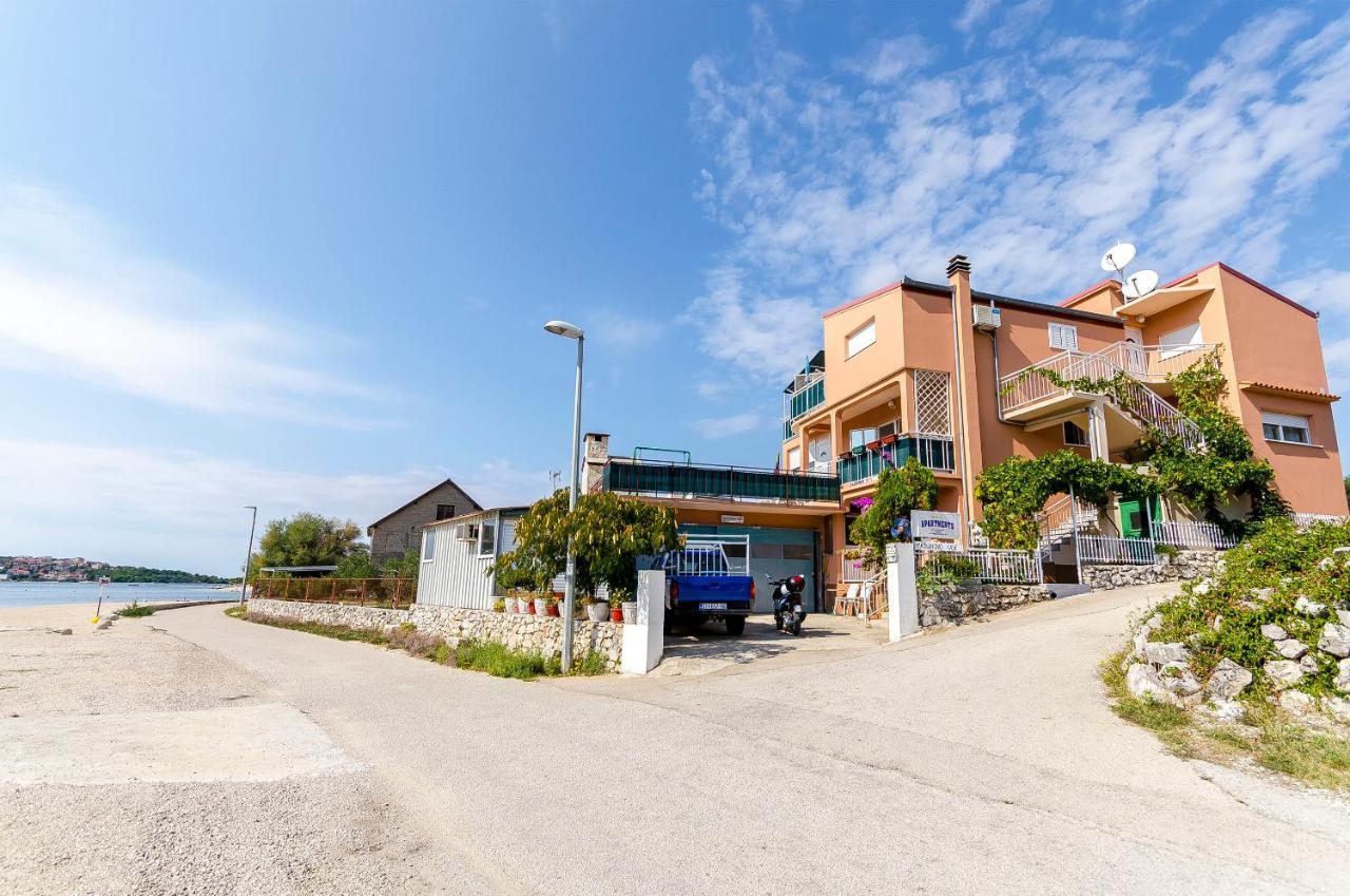 Apartments Nada Rogoznica  Esterno foto